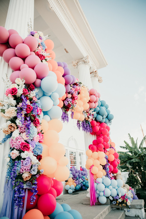 balloon installation for a kids birthday party