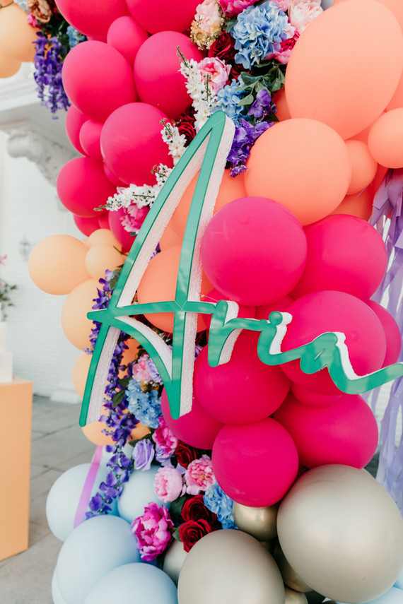 balloon installation for a kids birthday party