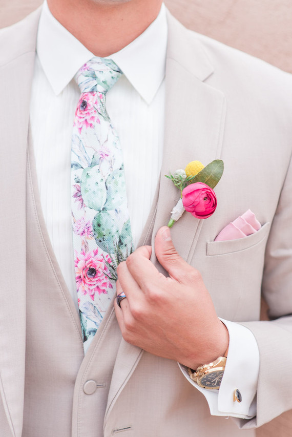Floral grooms tie