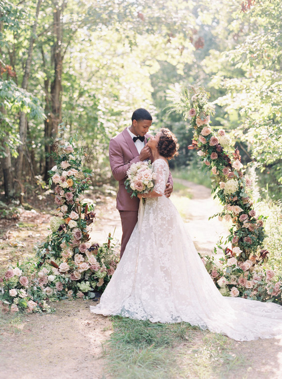 Fall wedding ceremony