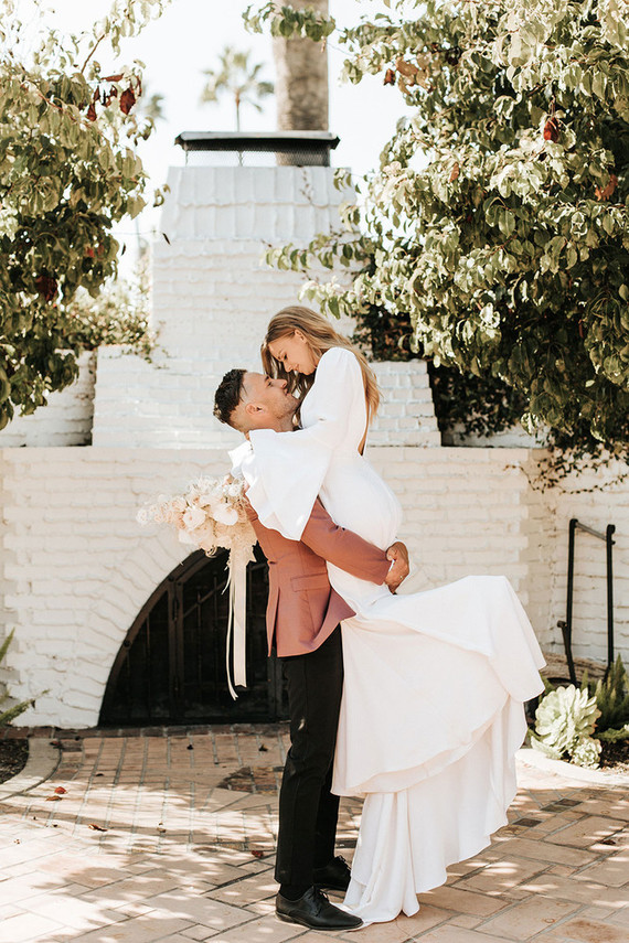 modern California elopement