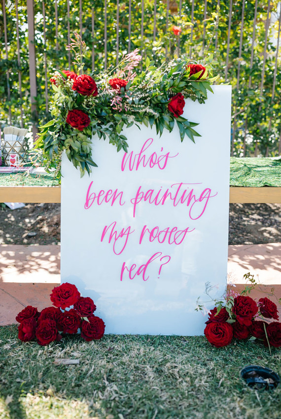 Alice in Wonderland kid birthday party