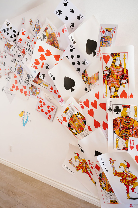 Alice in Wonderland kid birthday party