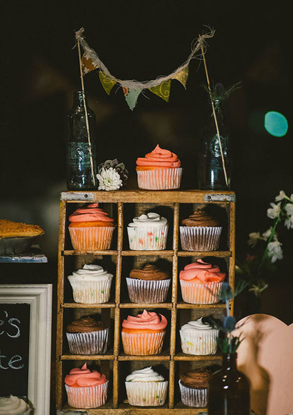 Vintage Cupcake Shelf