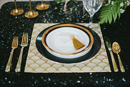 Art Deco table decor