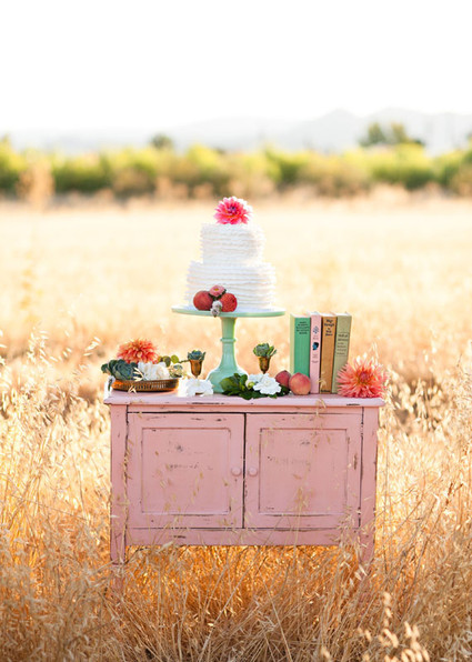 Modern, Rustic Wedding Inspiration
