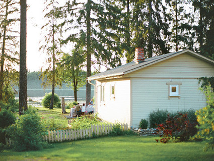 Lakeside early summer maternity photos in Karelia Russia | Ksenia Milushkina Photography | 100 Layer Cakelet