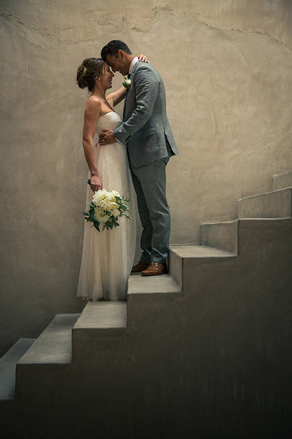 Modern Philip Dixon house wedding