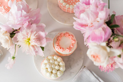 Mother daughter tea party by Bows and Arrows Flowers and NBarrett Photography | 100 Layer Cakelet