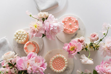Mother daughter tea party by Bows and Arrows Flowers and NBarrett Photography | 100 Layer Cakelet