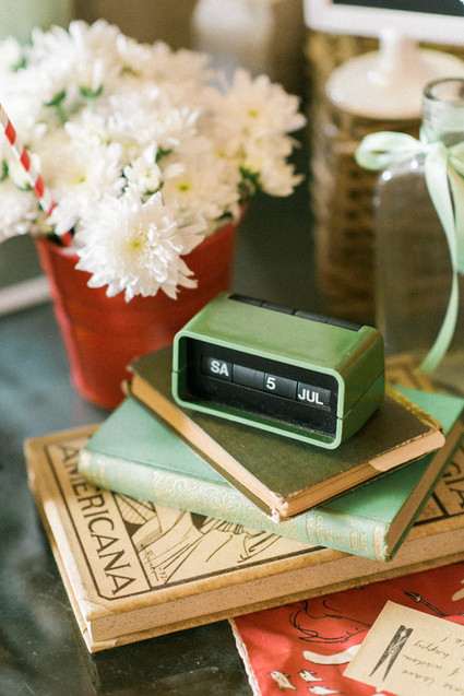 Vintage wedding decor