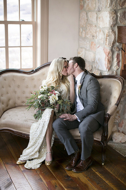 Black and Gold Wedding Ideas