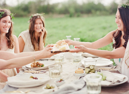 Outdoor spring picnic inspiration