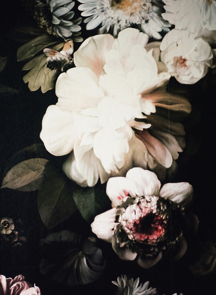 Dramatic floral wedding inspiration Inspiration