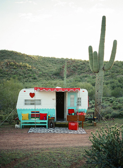 Retro glamper girls shoot