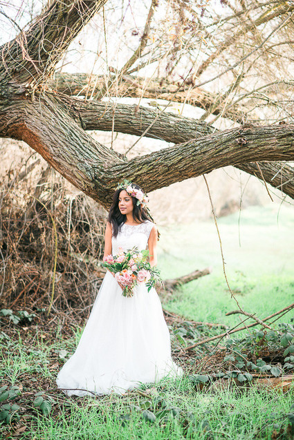 Bride with pink bouquet