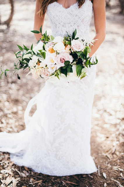 White and light pink bouquet