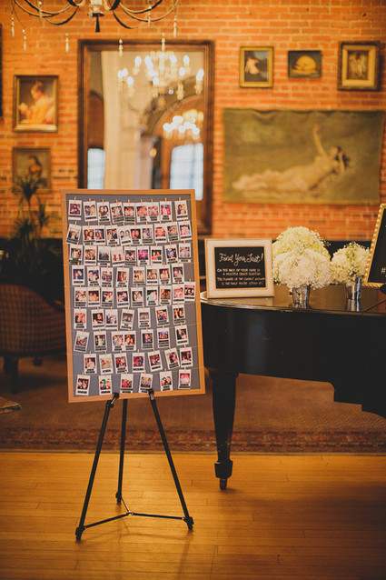 Picture escort card sign