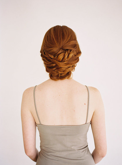 How-to create a low twisted updo