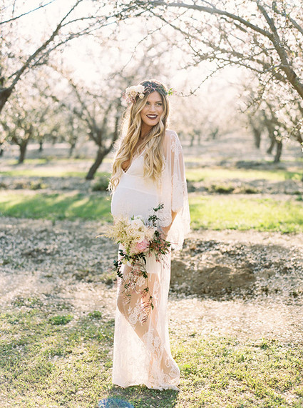 Cherry blossom maternity photos
