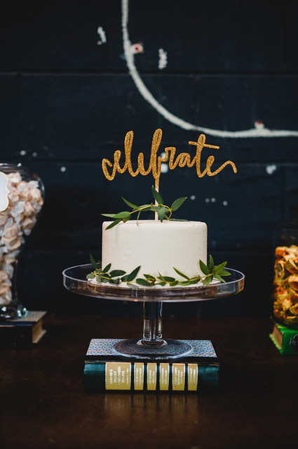 SmoggeeShoppe Wedding Cake Topper