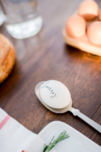 Egg place card