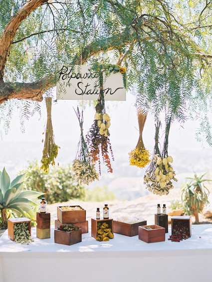 Potpourri favor station Inspiration