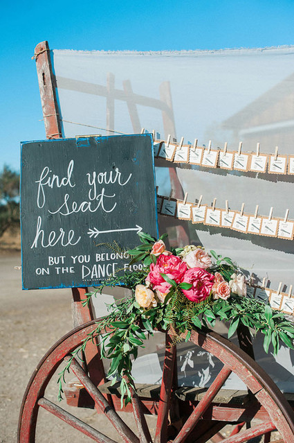 Rustic escort cards