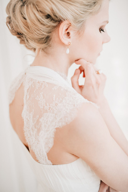 Kisui lace gown