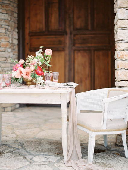 Pink and gold tablescape