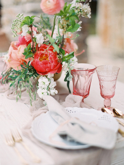 Pink and gold tablescape