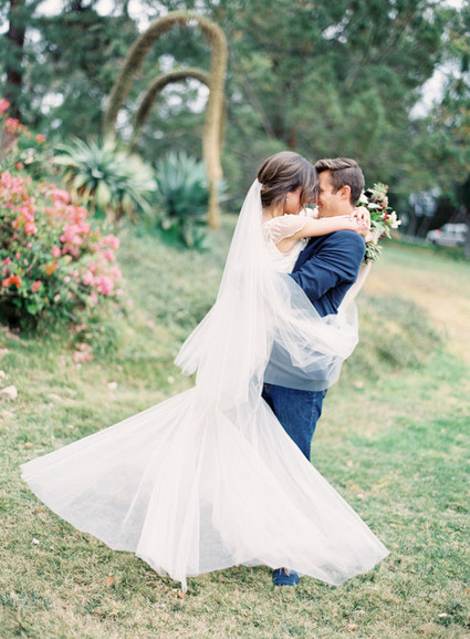 Intimate blue & metallic wedding inspiration