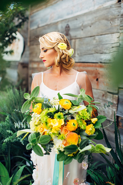 Citrus inspired wedding flowers