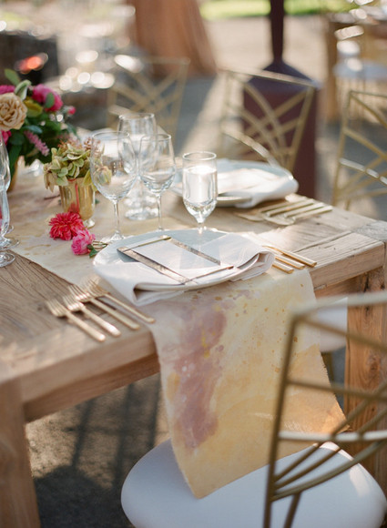 DIY paper table-runner