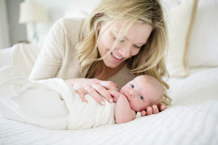 Light airy newborn photos