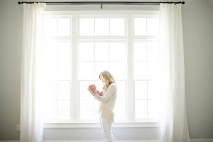 Light airy newborn photos
