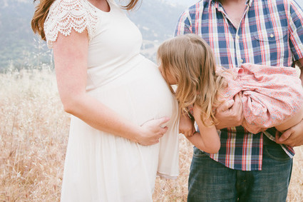 Sacramento maternity photos by Lee Brown