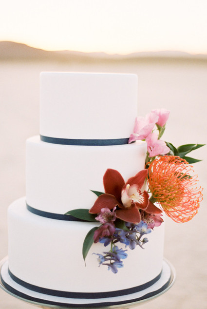Tropical floral cake