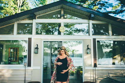 Cottage maternity photos
