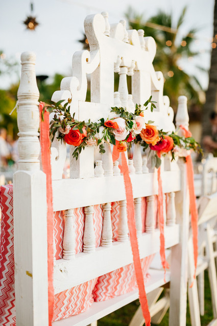 Outdoor wedding tables cape decor