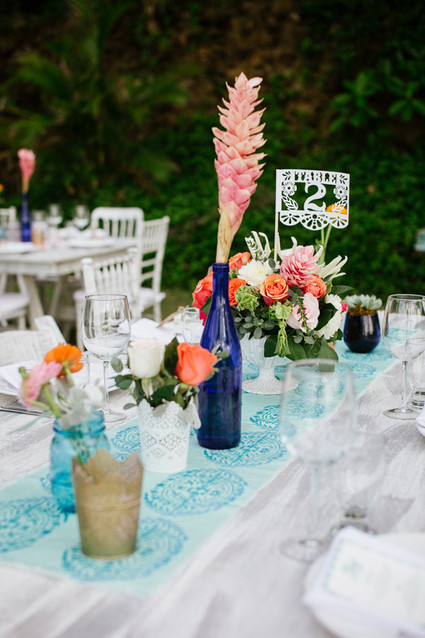 Outdoor wedding tablescape