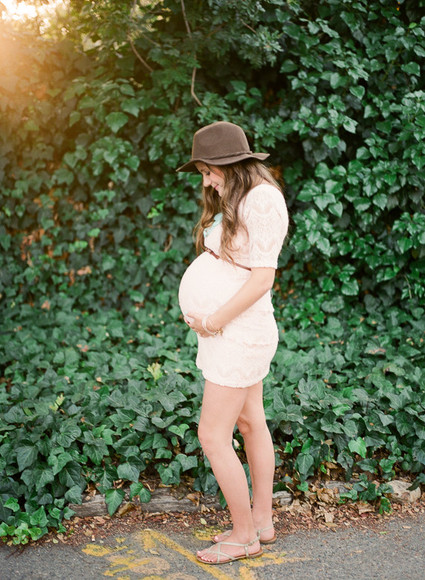 Triplet maternity photos