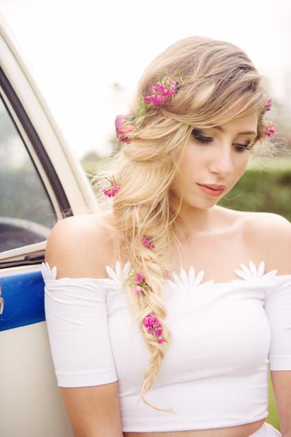 Tropical bridal floral hairstyle