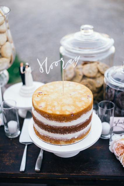 Naked wedding cake