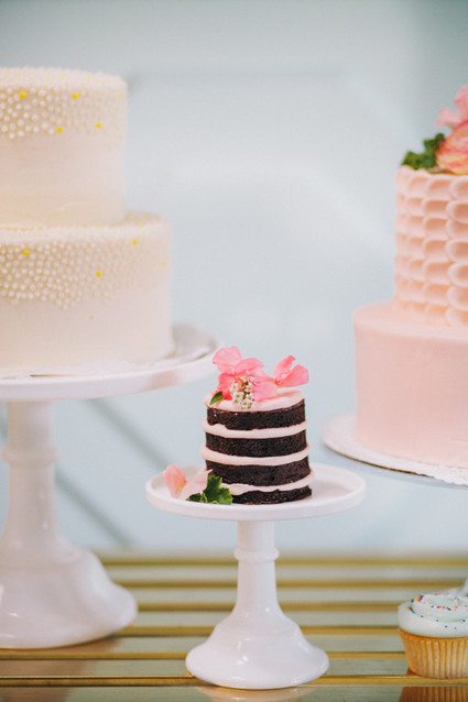 Mini naked cake dessert table