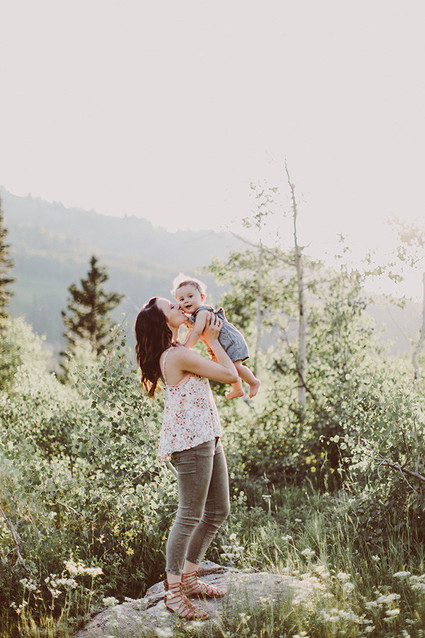 Mother-son photos in Utah by Kandice Breinholt Photography