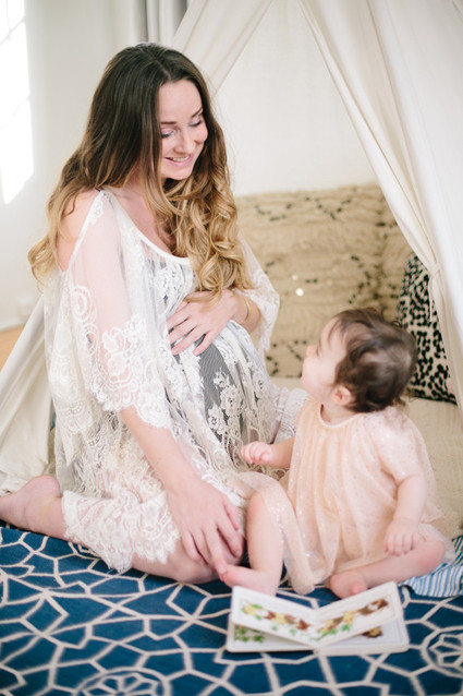 mother daughter maternity photos by Heather Kincaid