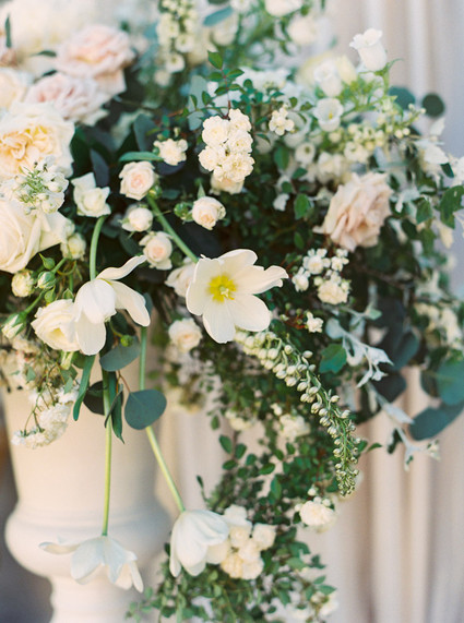 Romantic wedding florals