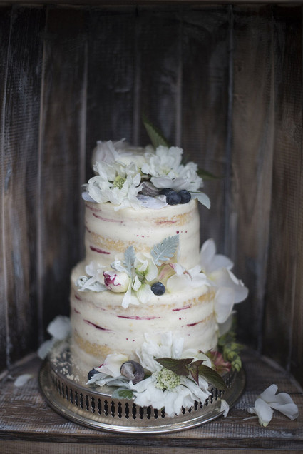 Rustic wedding cake
