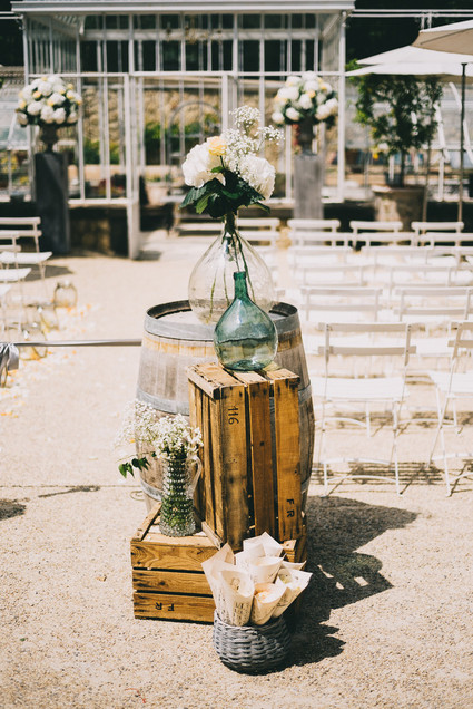 Rustic wedding decor